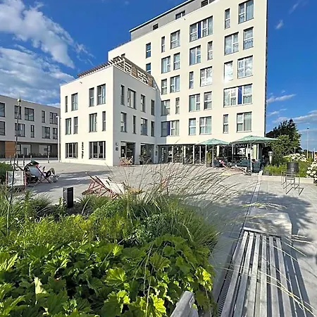 Aparthotel The Place - Serviced