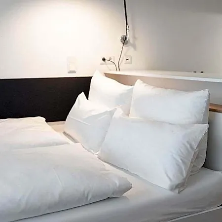 Aparthotel The Place - Serviced
