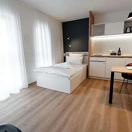 Aparthotel The Place - Serviced