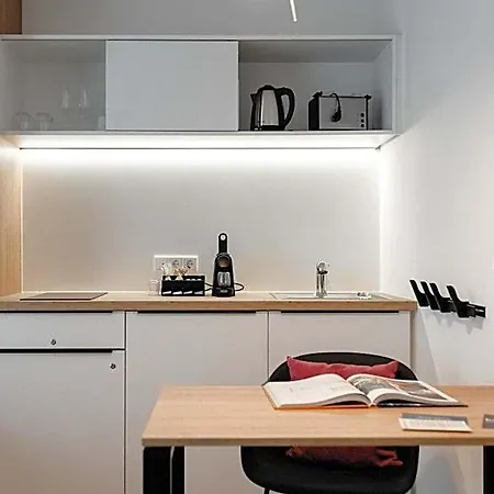 Aparthotel The Place - Serviced 4*