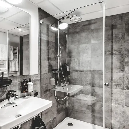 Aparthotel The Place - Serviced 4*