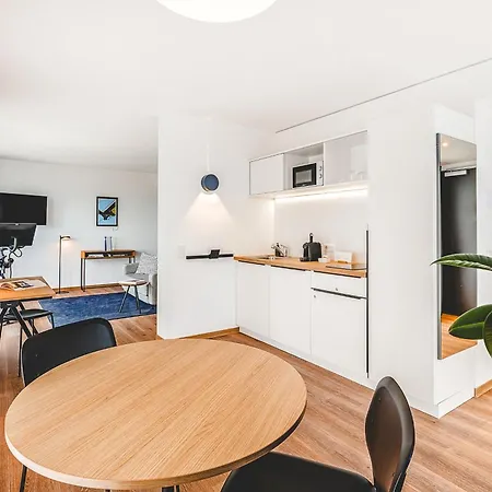 The Place - Serviced 4*